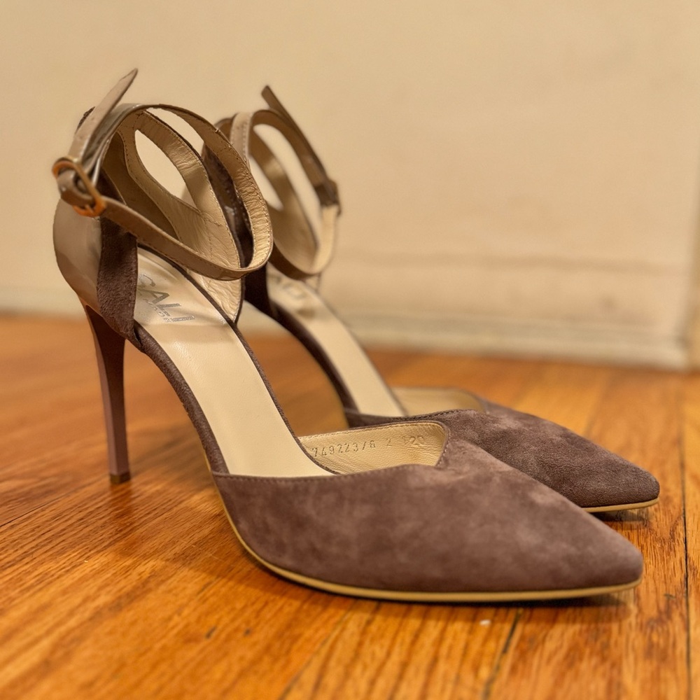 SALI Suede & Patent leather | Ankle strap pumps